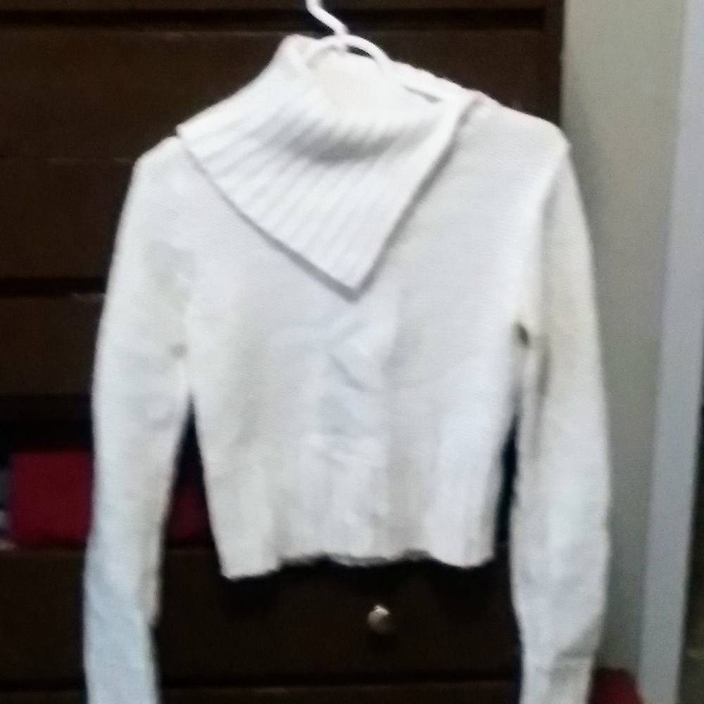 Sweater - Picture 2 of 2